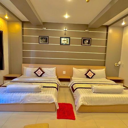 Phuc Hung Hotel Rach Gia Exterior photo