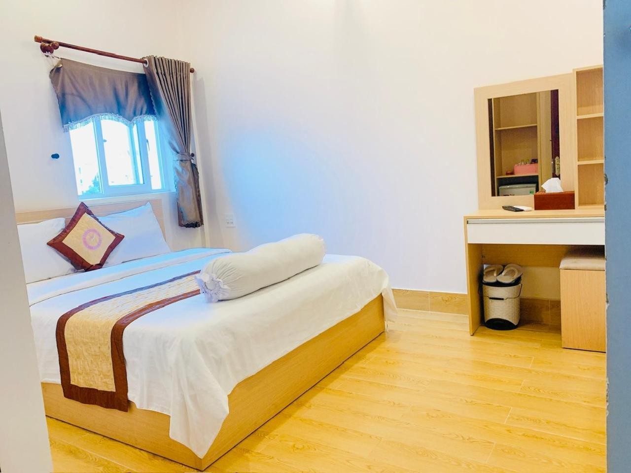 Phuc Hung Hotel Rach Gia Exterior photo