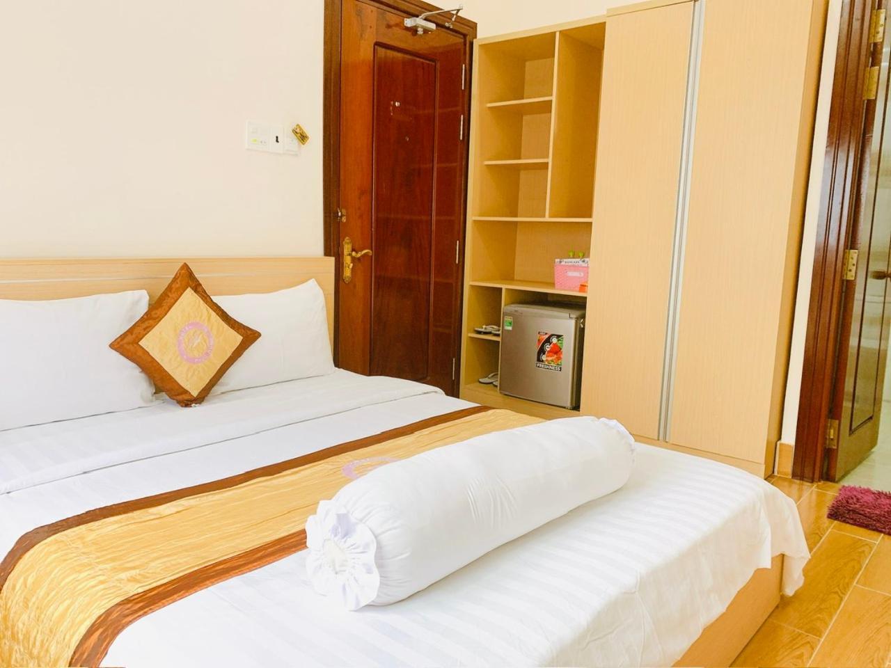 Phuc Hung Hotel Rach Gia Exterior photo