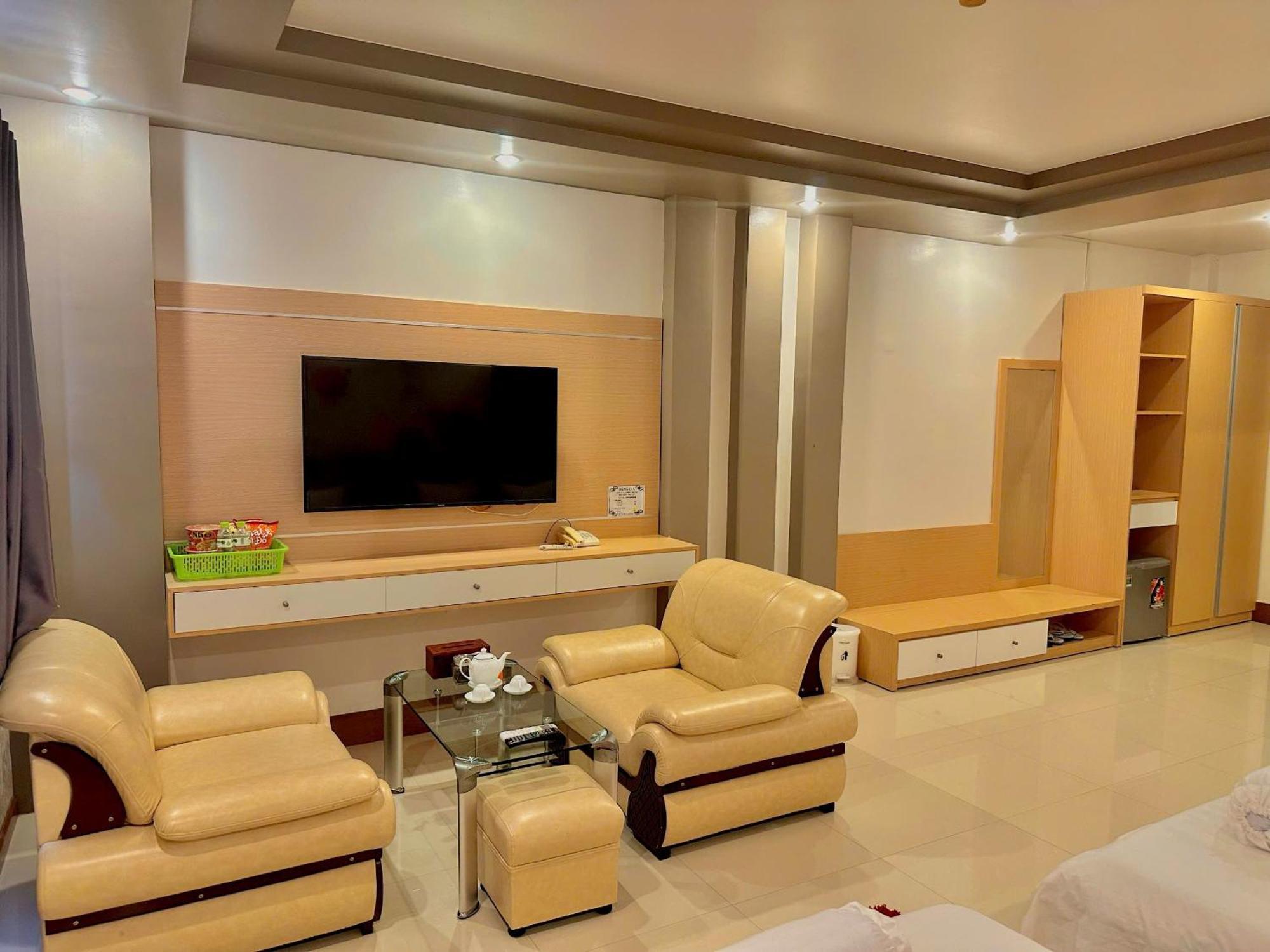 Phuc Hung Hotel Rach Gia Exterior photo